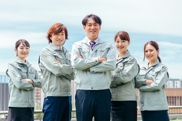 スタッフ集合写真イメージ